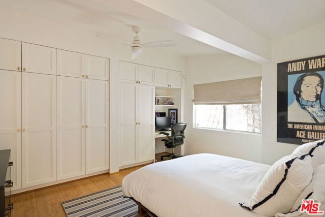 3366 Mandeville Canyon Road, Los Angeles CA: https://media.crmls.org/mediaz/ca23fe7d-6a1c-46c6-b8df-ba6ac5c16826.jpg