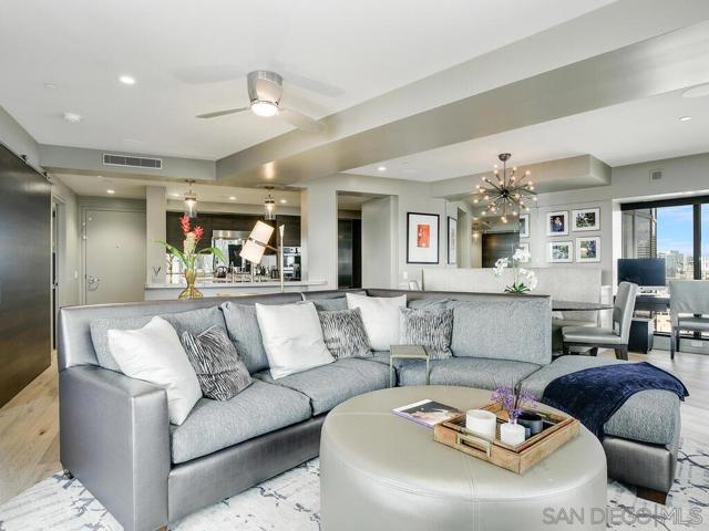 100 Harbor Drive, San Diego CA: https://media.crmls.org/mediaz/ca246284-d22b-4bce-8486-7562f1fb8326.jpg