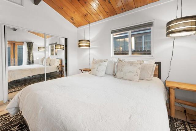 972 Pinon Lane, Big Bear CA: https://media.crmls.org/mediaz/ca253533-ebf1-4ae5-a1ba-dbf881e43bac.jpg