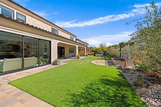 6183 Summit Crest Circle, San Diego CA: https://media.crmls.org/mediaz/ca25364f-44d7-4f74-b735-7b5b5647f671.jpg