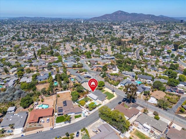 1967 Wedgemere Rd, El Cajon CA: https://media.crmls.org/mediaz/ca256271-b858-43ec-8e51-d18b949b8079.jpg