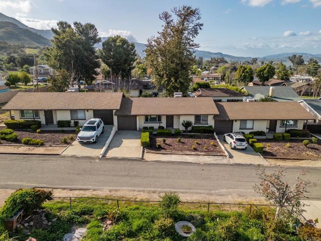 33115 Evergreen St, Lake Elsinore CA: https://media.crmls.org/mediaz/ca25ee35-f9f1-42ba-8eab-3c3d07619bec.jpg