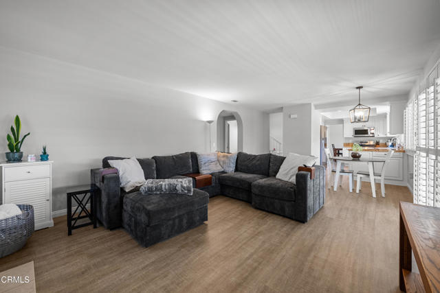 8984 Santa Margarita Road, Ventura CA: https://media.crmls.org/mediaz/ca26261a-8fb1-4e70-a76e-4fc269595ef1.jpg