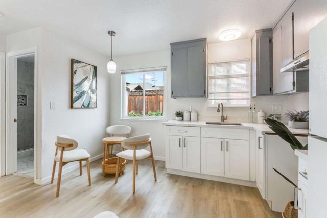 86 N Claremont Avenue, San Jose CA: https://media.crmls.org/mediaz/ca271ed9-1050-4a89-892f-5e641db28be9.jpg