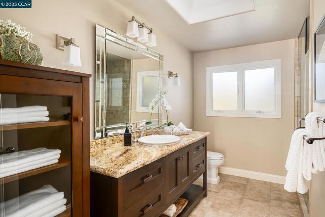 9 Saint Andrews Pl, Alamo CA: https://media.crmls.org/mediaz/ca290203-0785-4e7a-b61a-d24562d7dcdf.jpg