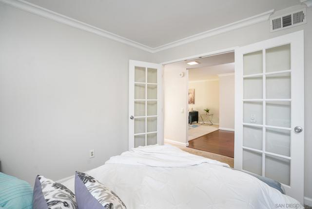 6069 Rancho Mission Rd, San Diego CA: https://media.crmls.org/mediaz/ca290733-9142-4c3d-af4e-d3107155ac4e.jpg