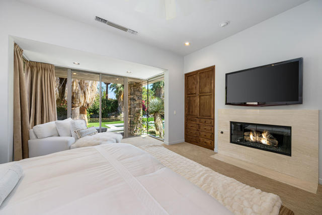 810 Shadow Vista, Palm Desert, CA 92260