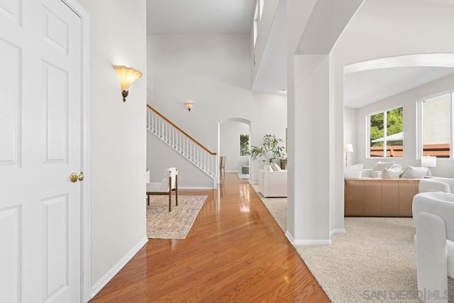 987 Palencia Ct, Chula Vista CA: https://media.crmls.org/mediaz/ca29e6d2-931a-405b-81ab-988b4b12e5d1.jpg