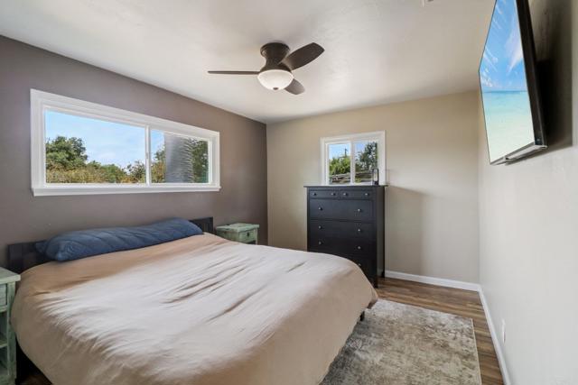 Detail Gallery Image 13 of 31 For 915 Crest View Rd, Vista,  CA 92081 - 3 Beds | 2 Baths