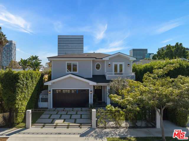 6336 Lindenhurst Avenue, Los Angeles CA: https://media.crmls.org/mediaz/ca2a69f3-b858-4a8e-9718-5812ea797f8c.jpg
