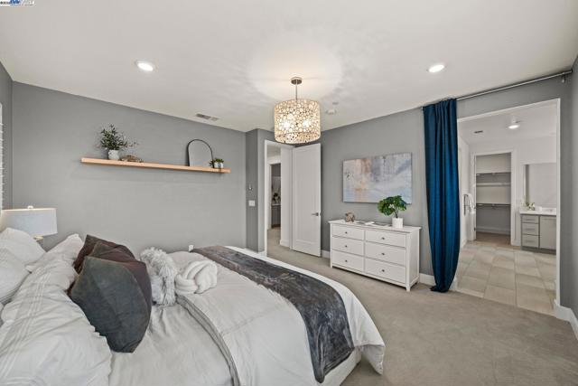318 Paradiso Ct, San Ramon CA: https://media.crmls.org/mediaz/ca2b10e6-c7ac-4e79-b2ce-2c6d714c5513.jpg