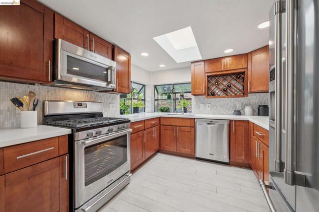 Image 17 of 46 For 6785 Aitken Dr