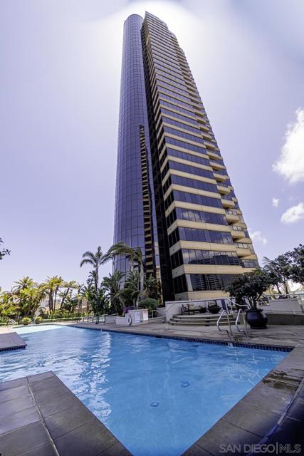 100 Harbor Drive, San Diego CA: https://media.crmls.org/mediaz/ca2bd619-8ff1-43f0-a9ef-ae9c56aead17.jpg