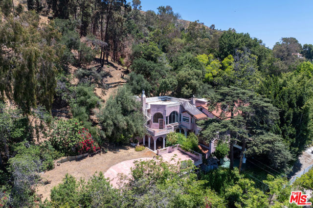 Image 37 of 75 For 1830 Sierra Bonita Avenue