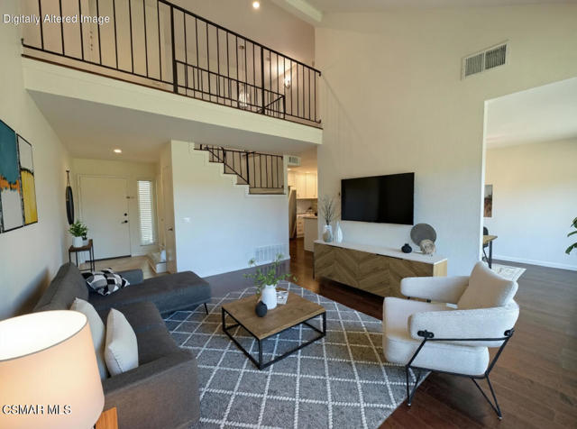 607 Valley Oak Lane, Newbury Park CA: https://media.crmls.org/mediaz/ca2c72ed-10b8-438c-9b9f-fd4a60f2d002.jpg