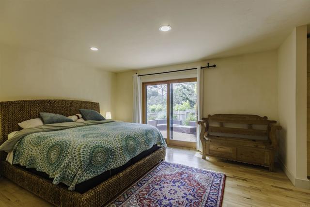 Detail Gallery Image 12 of 38 For 3540 Oak Pl, Carmel,  CA 93923 - 4 Beds | 3 Baths