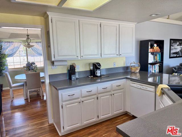 8125 Centola Road, Phelan CA: https://media.crmls.org/mediaz/ca2c8ad9-11bf-4a5b-8a6b-2d611fea2047.jpg