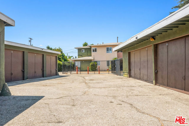 1072 W Wilson Street, Pomona CA: https://media.crmls.org/mediaz/ca2ca695-d8fc-412d-be46-62f4f26cbe55.jpg