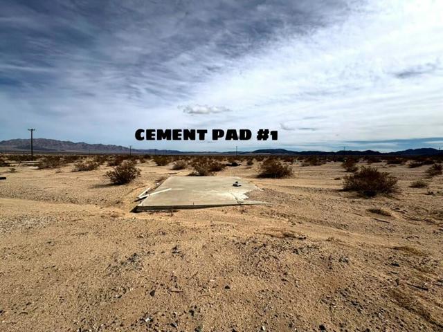 81325 29 Palms Highway, 29 Palms CA: https://media.crmls.org/mediaz/ca2cbea8-13d7-411a-b027-931cd0767808.jpg