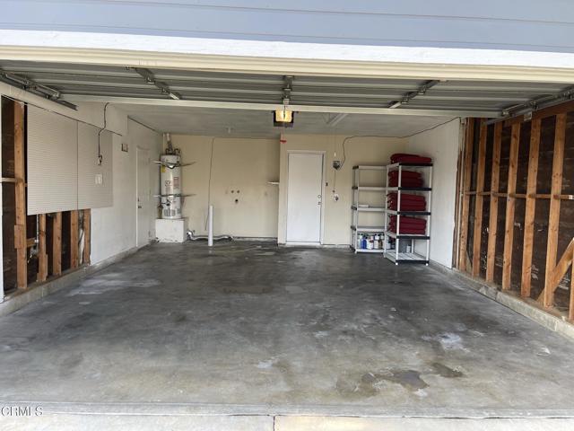 Detail Gallery Image 2 of 21 For 3811 Triton Dr, Palmdale,  CA 93550 - 3 Beds | 2 Baths