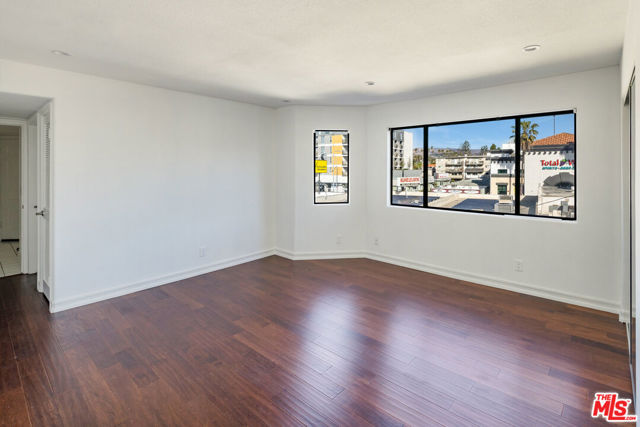 1216 S Saltair Avenue, Los Angeles CA: https://media.crmls.org/mediaz/ca2e0132-bdd4-4b6a-b59d-f9241a232662.jpg
