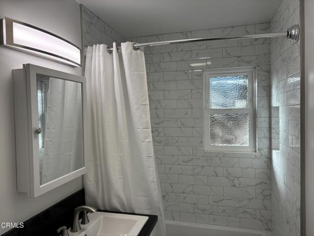 111 Bald Street, Ojai CA: https://media.crmls.org/mediaz/ca2f7493-e34c-47d4-956b-c30e4aca6b0f.jpg