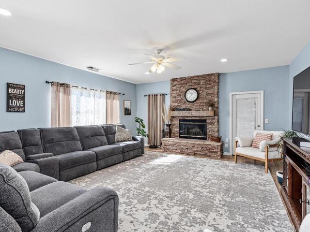 Detail Gallery Image 11 of 75 For 31702 Nira Ln, Bonsall,  CA 92003 - 4 Beds | 3 Baths