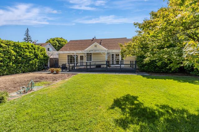 1700 Parkhills Avenue, Los Altos CA: https://media.crmls.org/mediaz/ca30051c-38e6-42af-acd9-23350ff9c870.jpg