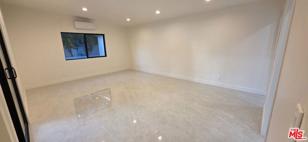 MLS #26733057 image #8