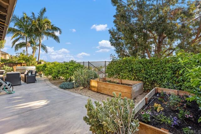 2386 Lapis Road, Carlsbad CA: https://media.crmls.org/mediaz/ca3176c2-7586-4f24-b15a-9e1875d79588.jpg