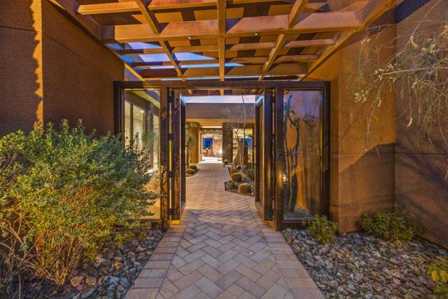 50741 Desert Arroyo Trail, Indian Wells CA: https://media.crmls.org/mediaz/ca31cc0e-c99a-4f8f-a603-a44b4a66a235.jpg
