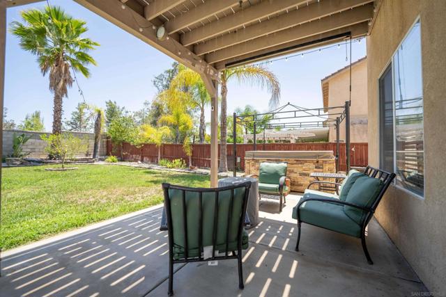 39513 Bonaire Way, Murrieta CA: https://media.crmls.org/mediaz/ca323dfd-a5db-4433-85bb-b9d09022c864.jpg