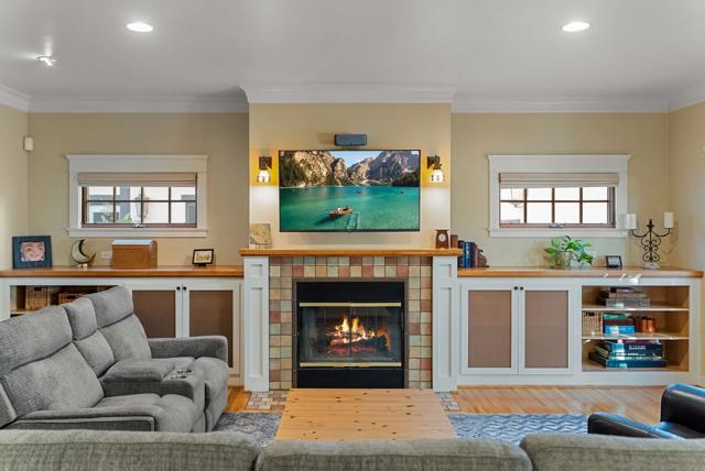 1108 Madison Ave, San Diego CA: https://media.crmls.org/mediaz/ca325695-57b3-4d7c-a47b-0191d9254a5d.jpg