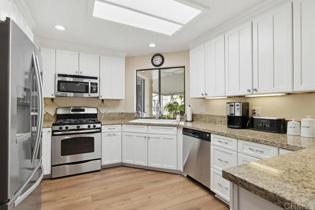 Detail Gallery Image 8 of 54 For 5229 Don Valdez Dr, Carlsbad,  CA 92010 - 2 Beds | 2 Baths