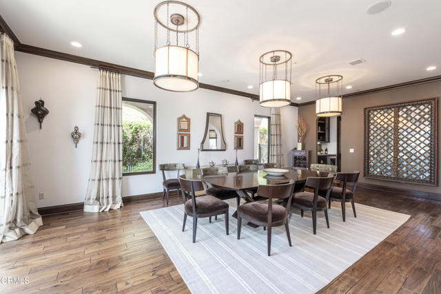 2330 Crystal Lane, Pasadena CA: https://media.crmls.org/mediaz/ca33496e-e58f-43d7-b5af-88340b4e12c5.jpg