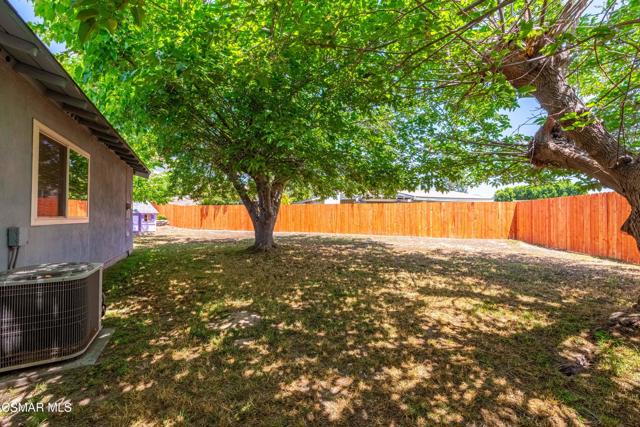 4894 Muirwood Court, Simi Valley CA: https://media.crmls.org/mediaz/ca3375ab-824e-4a06-973f-4defef9257e2.jpg