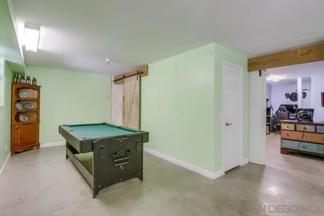 210 Frances Dr, El Cajon CA: https://media.crmls.org/mediaz/ca339c6c-1c3e-459b-aba0-2435b5ce29b9.jpg