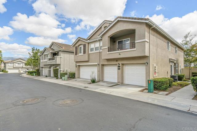 Detail Gallery Image 1 of 1 For 2550 Garnet Peak Rd, Chula Vista,  CA 91915 - 2 Beds | 2/1 Baths