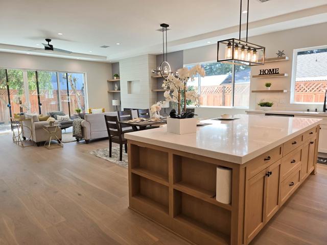 95 Centre Street, Mountain View CA: https://media.crmls.org/mediaz/ca342ce1-60ab-497b-a77e-c89bfd45de2d.jpg