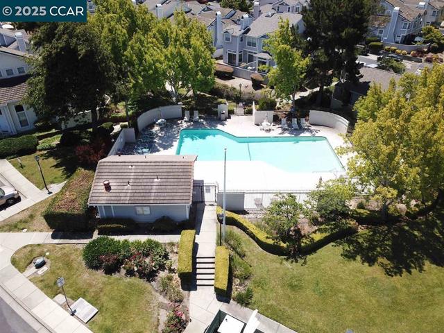 214 S Wildwood, Hercules CA: https://media.crmls.org/mediaz/ca348df8-7606-4edd-95e5-da4450d59236.jpg