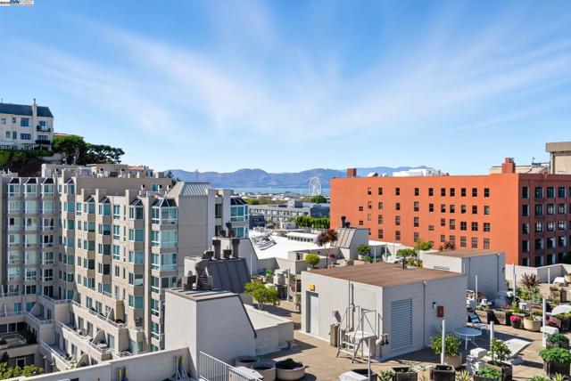 156 Lombard St, San Francisco CA: https://media.crmls.org/mediaz/ca34b88a-2a3a-4689-8be6-a68efee5edf5.jpg