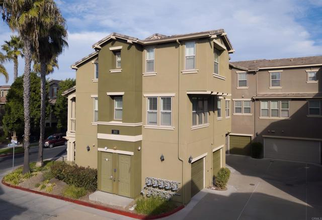 Detail Gallery Image 2 of 35 For 1811 Lime Ct #9,  Chula Vista,  CA 91913 - 2 Beds | 2/1 Baths