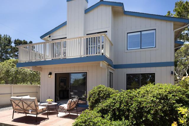 1220 Harrison Street, Monterey CA: https://media.crmls.org/mediaz/ca36ad0c-1ffb-42cd-b213-ff990c600589.jpg