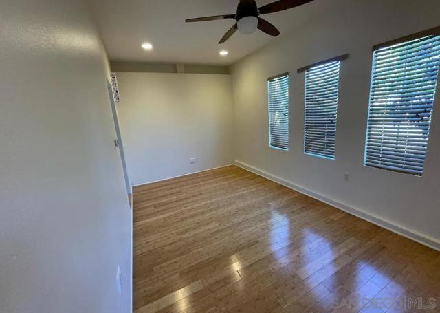 1863 Almagro Ln, Escondido CA: https://media.crmls.org/mediaz/ca377c67-2259-4869-a5d6-ae997111a1d3.jpg