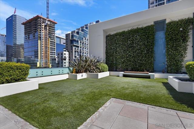 1388 Kettner Blvd, San Diego CA: https://media.crmls.org/mediaz/ca383178-2432-47b5-b3ad-c8b3eb6facc8.jpg