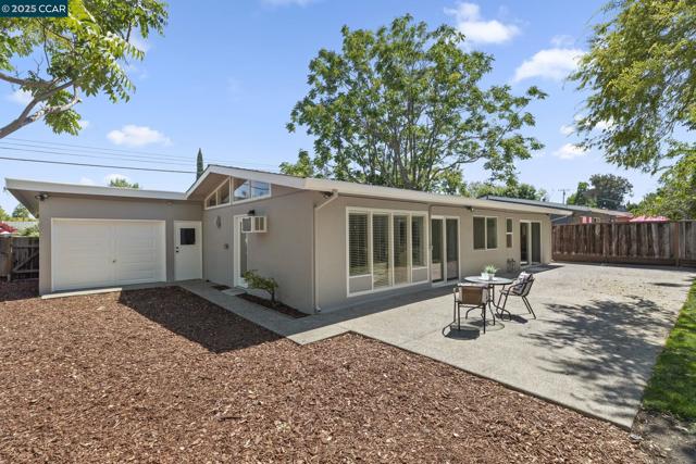 3249 Claudia Dr, Concord CA: https://media.crmls.org/mediaz/ca383b6c-a82d-4f47-bf8a-10e8f1d476ac.jpg