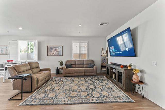 Detail Gallery Image 18 of 42 For 1788 Iris Cir, San Jacinto,  CA 92583 - 3 Beds | 2 Baths