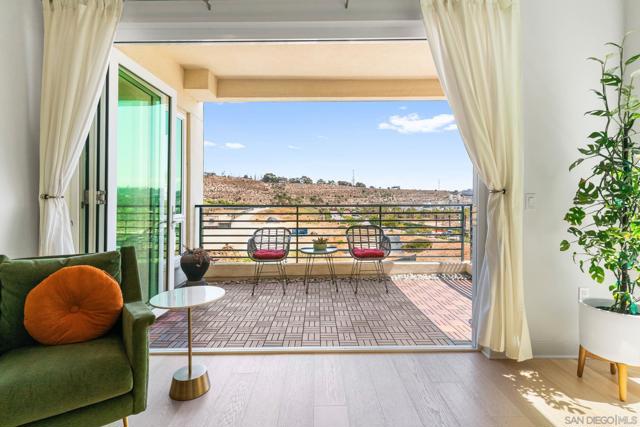 2400 Community Ln, San Diego CA: https://media.crmls.org/mediaz/ca39bada-b6e0-4bf3-91cd-fc34c3afa9cd.jpg