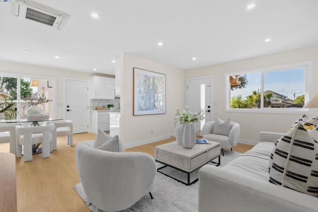 474 Oliver St, Milpitas CA: https://media.crmls.org/mediaz/ca39dcd0-4025-4448-ba74-ffdecc877d3d.jpg