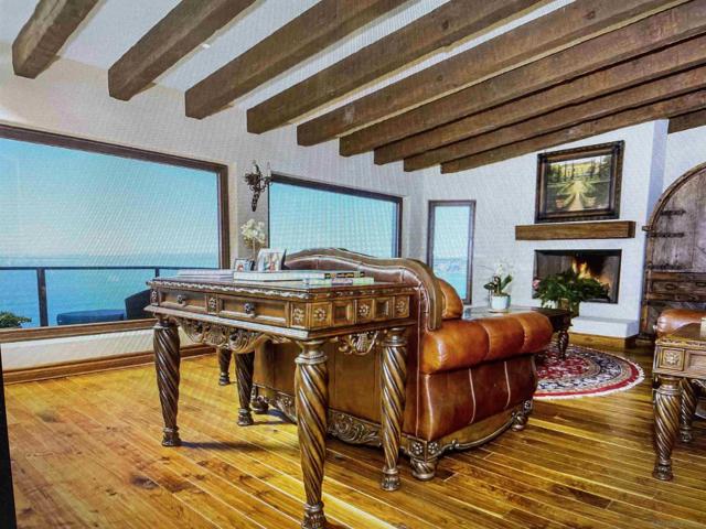 1594 Crespo, La Jolla CA: https://media.crmls.org/mediaz/ca39ea28-1629-4bd6-aaea-eec58258a4d0.jpg